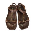 Earth Kalso T Strap Leather Sandals Women's Size 6.5 Brown Studded Comfort Shoes Photo 3