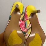 Naughty Monkey  Fabric tropical Print yellow peep toe Heels size 8 Photo 3