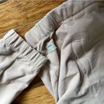 Vuori  Laguna Full Zip Hoodie in Blush Pink Size Small Photo 4