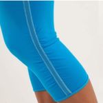 Lululemon Power Flow Crop Legging in Beach Blanket Blue/Aquamarine Size 4 • $78 Photo 3