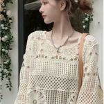 Cream Crochet Bell Sleeve Top Boutique Branded AZ Size M Photo 4