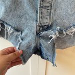 Good American Women’s Girlfriend Distressed Indigo Jean Shorts Size 10 Photo 11