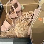 Frye  Black Box with Gold Details Photo 0