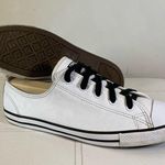 Converse  Chuck Taylor All Star White Leather Low Top Sneakers Size 9 Photo 0