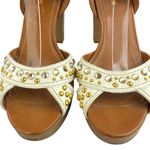 Car Shoe Women's White Brown Studded Ankle Strap Stack Heel Sandals Size 8.5 Photo 2