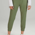 Lululemon Ready To Rulu High Rise Jogger Crop Size 0 Photo 0