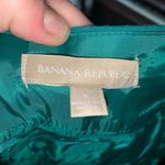 Banana Republic green classic business casual size 6 pencil skirt Photo 2