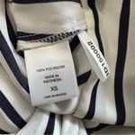 Soho  women's size XS cropped striped blouse, ties in the back Photo 3