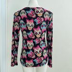 No Boundaries  Black Multi-Color Skulls Bows V-Neck Long Sleeve T-Shirt Small Photo 5