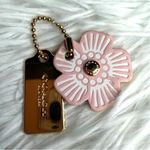 Coach  Gold Tea Rose Flower Floral Bag Charm Hang Tag Photo 0