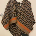 Fendi Wool Printed Poncho Photo 2