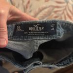Hollister  Curvy Ultra High-Rise Mom Jeans  Photo 2