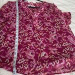Beacon Apparel Floral Patterned Top in Pinks Size Medium Pink Photo 10