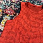 Lululemon Swiftly Breathe Muscle Tank Dot Scape Aztec Brick Red Womens 6 Photo 3