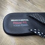 Skechers Sandals Relaxed Fit Yoga Foam Rhinestone Black Thong Summer Womens US 8 Photo 5