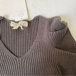 Saltwater Luxe  NWT Puff shoulder sweater size women’s medium Photo 1