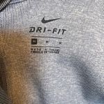 Nike Women’s Blue/Gray Stripe Tank Top Dry Fit Sz Medium Photo 4