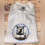 Gildan Disney Ratatouille embroidered sweatshirt, add a little magic to your life! Photo 1