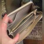 Chloé Authentic CHLOE Leather Bow zip around continental wallet Photo 8