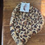 Jessica Simpson NWT Faux Leopard Fur Hat Lot Photo 10