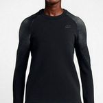 Nike EUC NSW Sportswear Tech Fleece Crew Photo 0