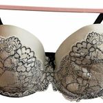 Victoria's Secret Victoria’s Secret Dream Angels Lined Demi Bra Photo 2