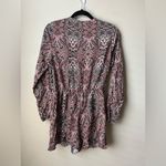 Charlotte Russe  Women’s  Shorts Romper Size Large Paisley Print Photo 3