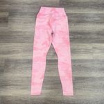Alo Yoga  Pink Camo Patterned Leggings Small High rise Pants Photo 3