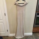 Windsor Medium Champagne Gold Glitter Off The Shoulder Evening Formal Gown Dress Photo 3