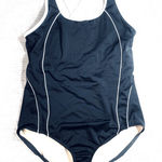 Lands' End Black and White One Photo 0