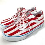 Vans x Where’s Waldo ? Red White Old Skool Textile Low Top Size 7 Photo 2
