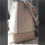 Michael Kors Michel Kors Signature Mercer Convertible Crossbody Bag Photo 4