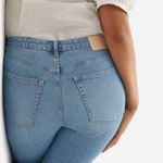 Everlane  The Curvy Cheeky Jean Size 35 Crop Photo 8