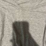 Pretty Little Thing V-Neck Long Sleeve Photo 2