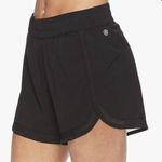 Gaiam  Black Women's Warrior Activewear Shorts S Photo 0