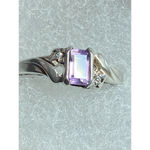 Avon Sterling Silver and Amethyst Ring with two white stones Sz 7 Photo 8