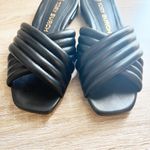 Tory Burch Kira Quilted Perfect Black Criss Cross Sandals Leather Flat Size 8 Photo 3