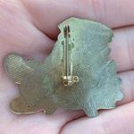 Vintage Santa Sitting Chair w/ Presents Brooch Pin Red Photo 3