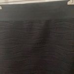 Stoosh FINAL MARKDOWN  woman textured black mini skirt 2x Photo 1