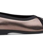 Clarks Pebble Metallic Un Darcey Ease Leather Flat Size 6M NEW Photo 0