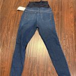 Over the belly dark wash skinny maternity jeans size 4 Blue Photo 4