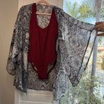 Forever 21 classic black and white paisley short sleeve kimono cover up top Photo 3