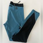 Victoria Sport Active Wear Leggings Size M Photo 1