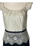 Maggy London Ivory And Black Lace Overlay Cap Sleeve Sheath Peplum Dress Size 6 Photo 4