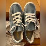 NEW Beneker Canvas Slip Photo 4