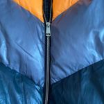 Love & Sports Contrast Colorblock Puffer Vest Size Medium Black Photo 3