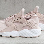 Nike Air Huarache Shoes Photo 0