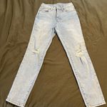 Old Navy Women's Light Blue high rise OG straight Distressed Jeans Photo 0