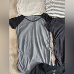 Old Navy Lot of maternity short sleeve T shirts basics short sleeve tees neutrals medium Photo 4