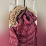 Eddie Bauer  EB650 Women Maroon Faux Fur Removable‎ Hoodie Goose Down Coat Sz XS Photo 6